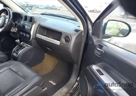 2016 Jeep Compass High Altitude Edition z USA, uszkodzony, nr VIN 1C4NJDEB6GD784109